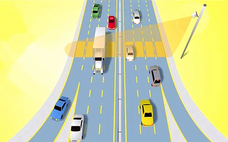 Radar traffic detector monitoring vehicles across multiple lanes